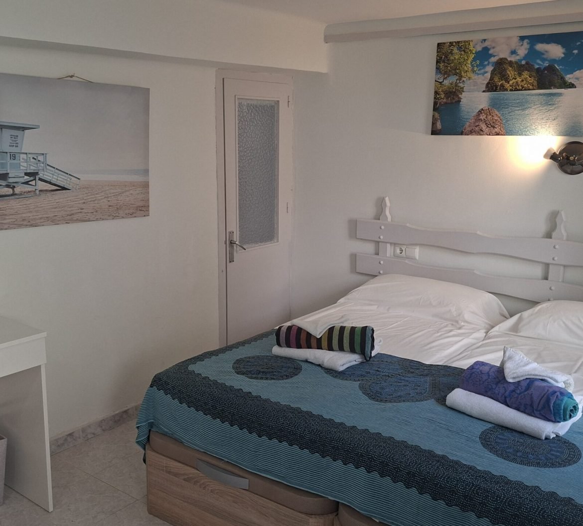 ensuite room 2
